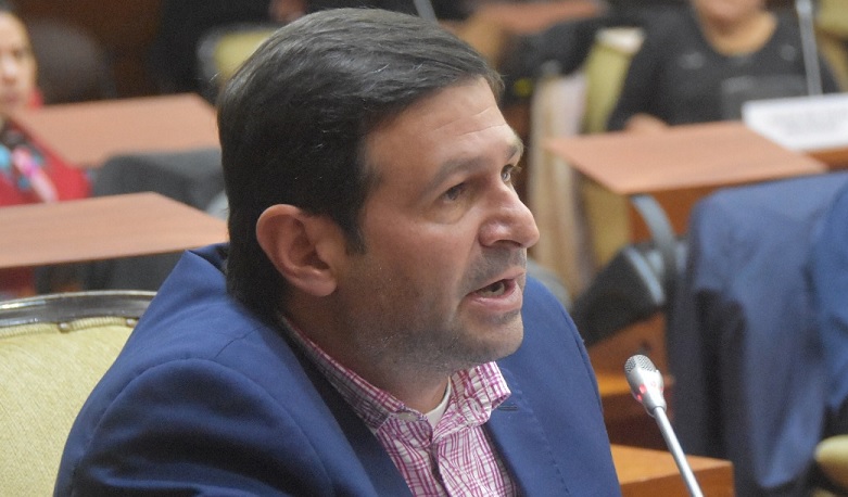 CON LA NAFTA Y EL GASOIL POR LAS NUBES, ES INACEPTABLE LA COMPLACENCIA LIBERTARIA DE JUJUY